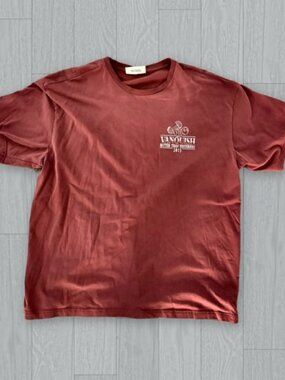 Vanquish Red Graphic Tee Men's Size L Gym Fitness Shirt